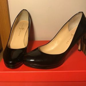 Price⬇️ Ivanka Trump Sophia Black Patent Pumps 9.5